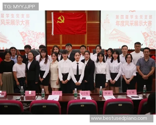 中国足球女队7号球员风采展现与未来发展潜力分析