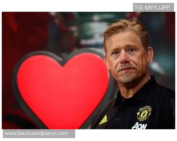 藏族足球球星的传奇人生与成就探索 他们如何打破文化界限书写新篇章