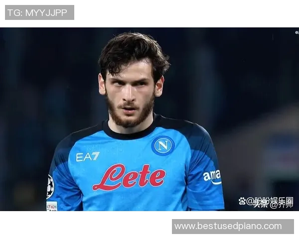 足球三十三号球星是谁 历史与现役球员背后的故事解析