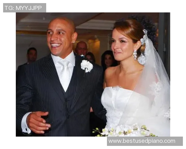 中国足球老球星重聚时刻 突显时代风采与荣耀回忆