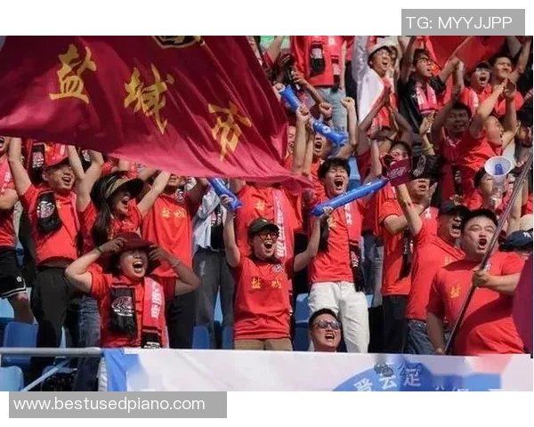 足球球星呐喊背后的力量与激情：激励自我与团队的心声解析